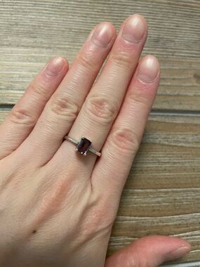 Sterling Silver Amethyst Solitaire Ring